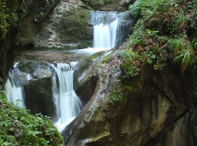 Inge Πανσιόν 3*