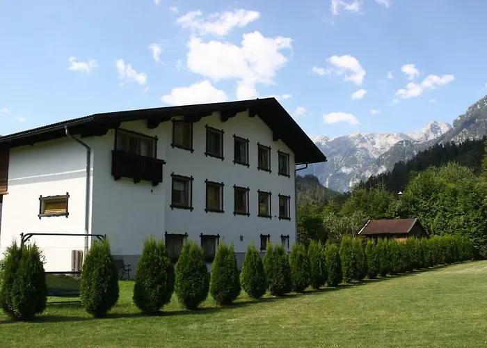 Inge Πανσιόν 3*